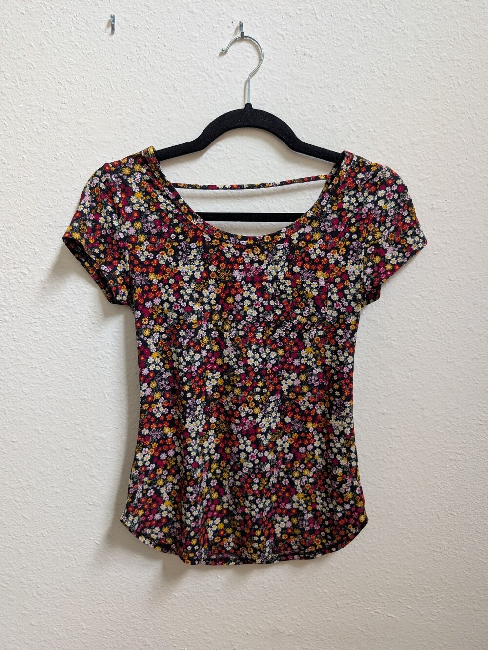 No Boundaries Floral Pocket Tshirt